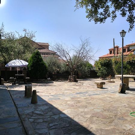 Casa Rural Pena Falcon Torrejón el Rubio Extérieur photo