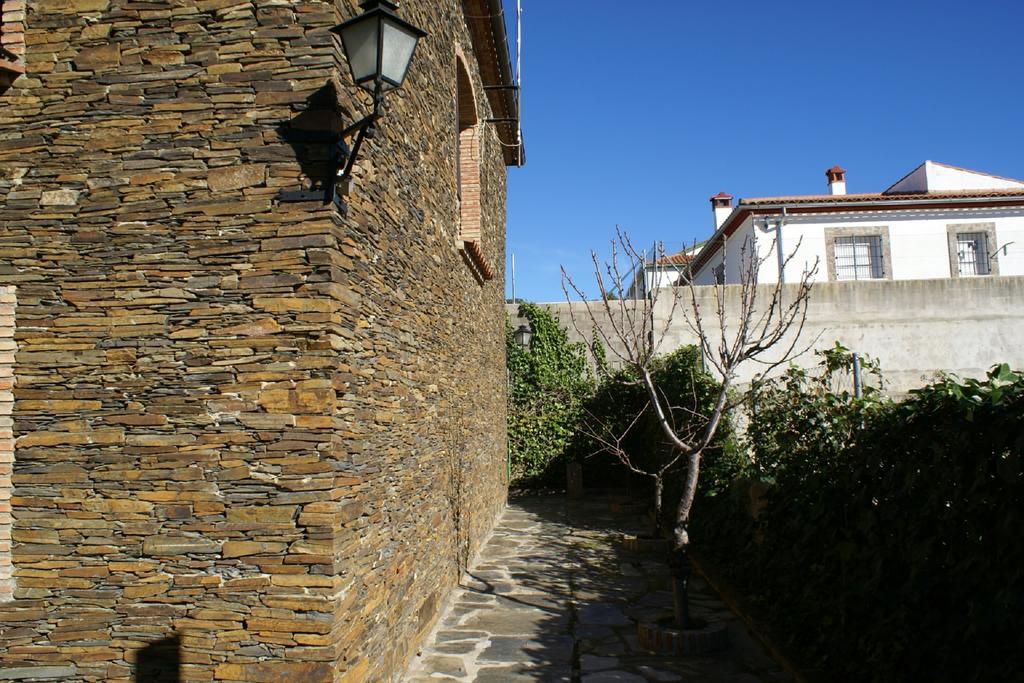 Casa Rural Pena Falcon Torrejón el Rubio Extérieur photo