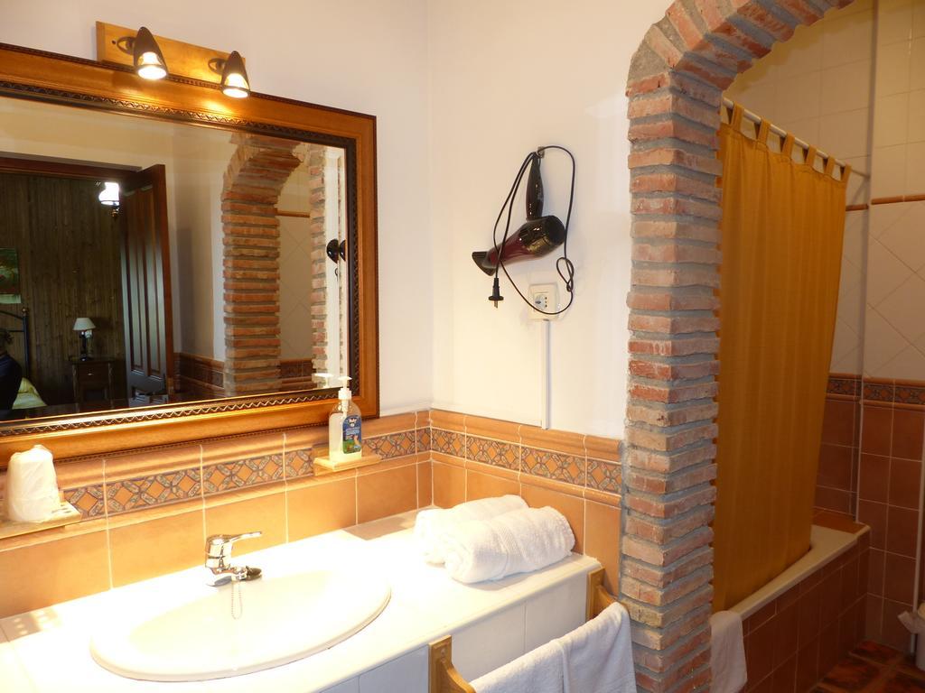 Casa Rural Pena Falcon Torrejón el Rubio Extérieur photo