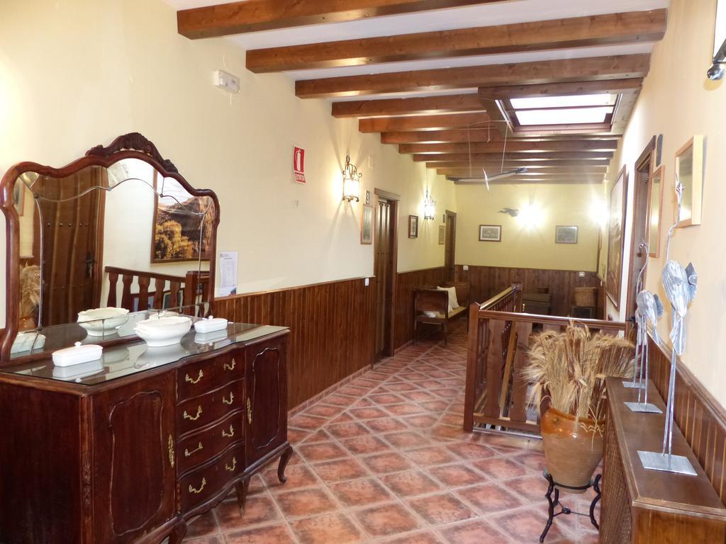 Casa Rural Pena Falcon Torrejón el Rubio Extérieur photo