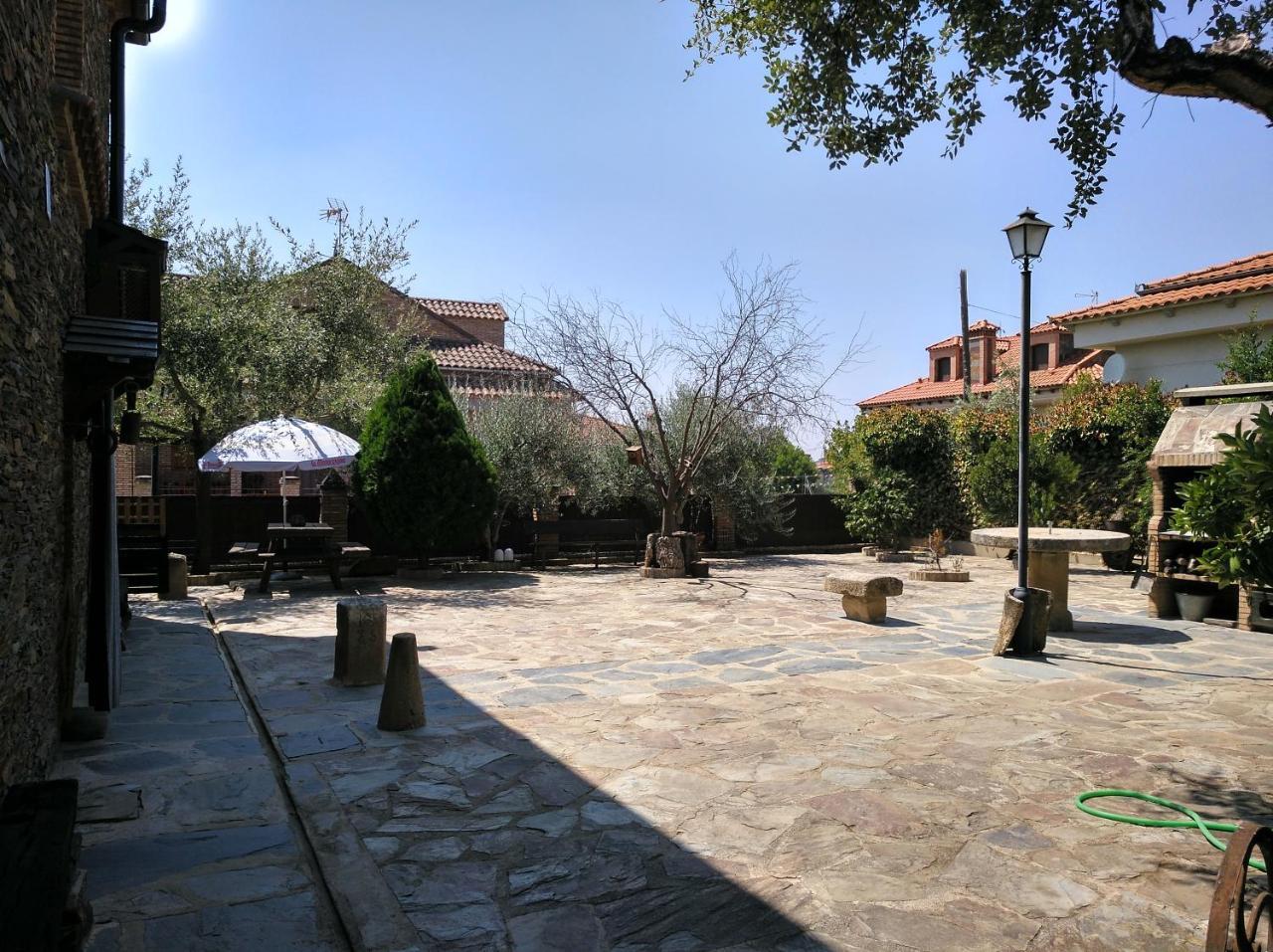 Casa Rural Pena Falcon Torrejón el Rubio Extérieur photo