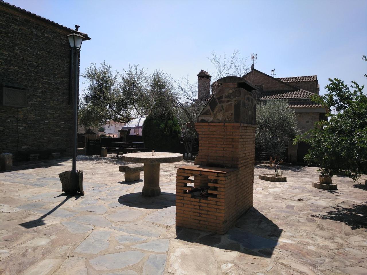 Casa Rural Pena Falcon Torrejón el Rubio Extérieur photo