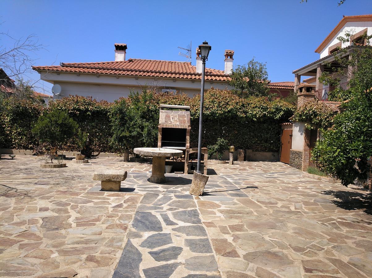 Casa Rural Pena Falcon Torrejón el Rubio Extérieur photo